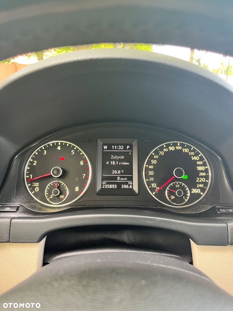 Volkswagen Tiguan - 13