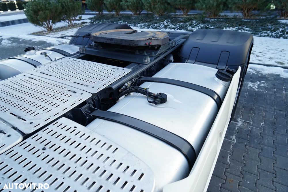 DAF XF 530 / RETARDER / I-PARK COOL / CABINĂ SUPER SPACE / - 12