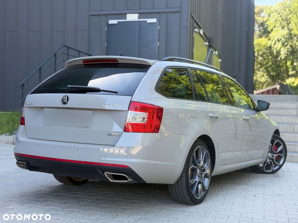Skoda Octavia 2.0 TDI RS Challenge DSG - 12