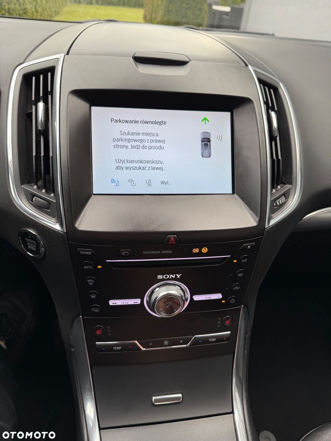 Ford S-Max 2.0 EcoBlue Titanium - 24