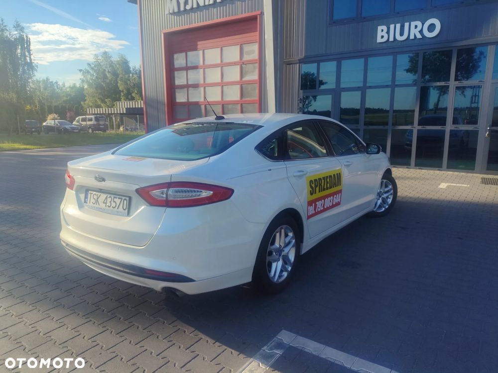Ford Fusion - 4