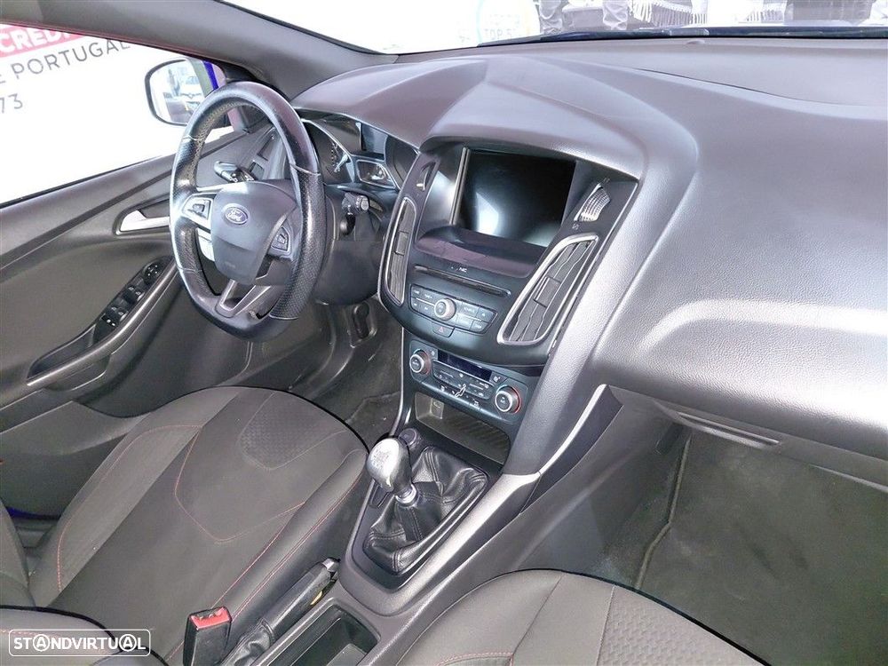 Ford Focus 1.0 EcoBoost ST-Line - 13