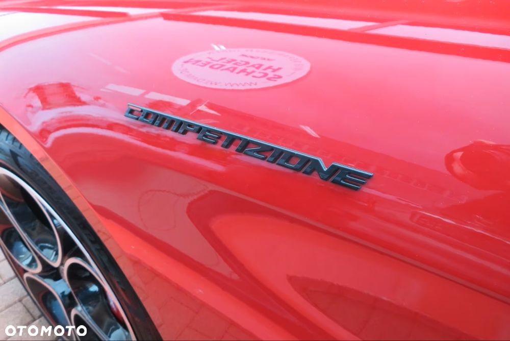 Alfa Romeo Giulia 2.0 Turbo Competizione Q4 - 7
