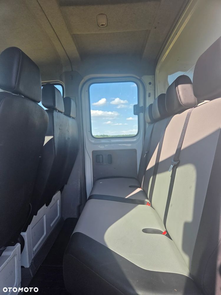 Volkswagen Crafter - 12
