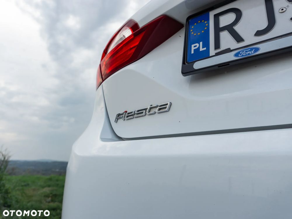 Ford Fiesta - 15