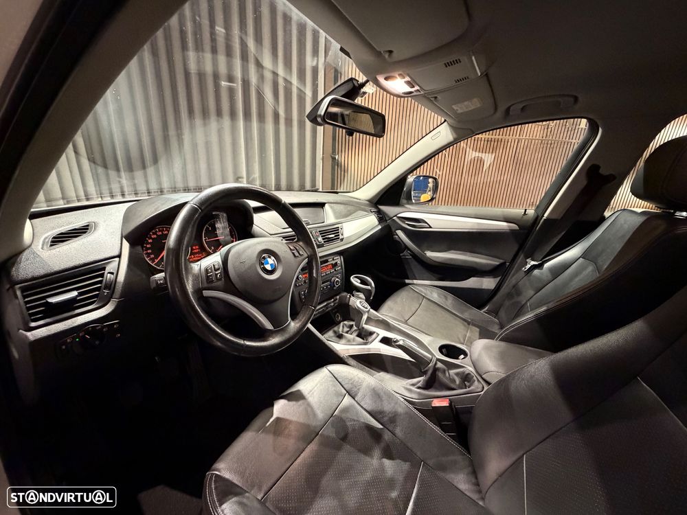 BMW X1 18 d sDrive Line Sport - 18