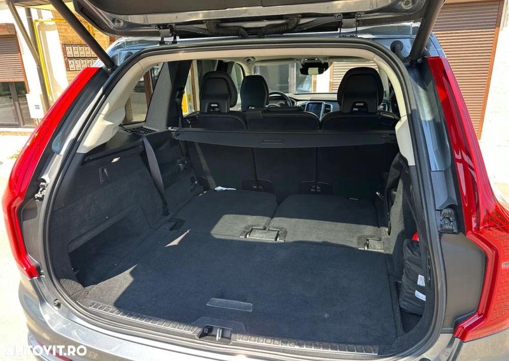 Volvo XC 90 D5 AWD Momentum - 21