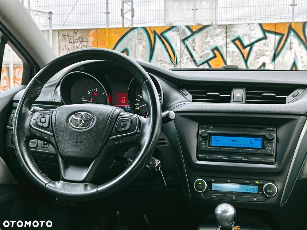 Toyota Avensis 2.0 D-4D Active Business - 14