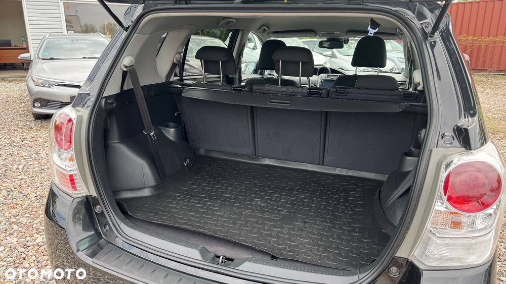 Toyota Verso 1.8 Premium EU5 7os - 28