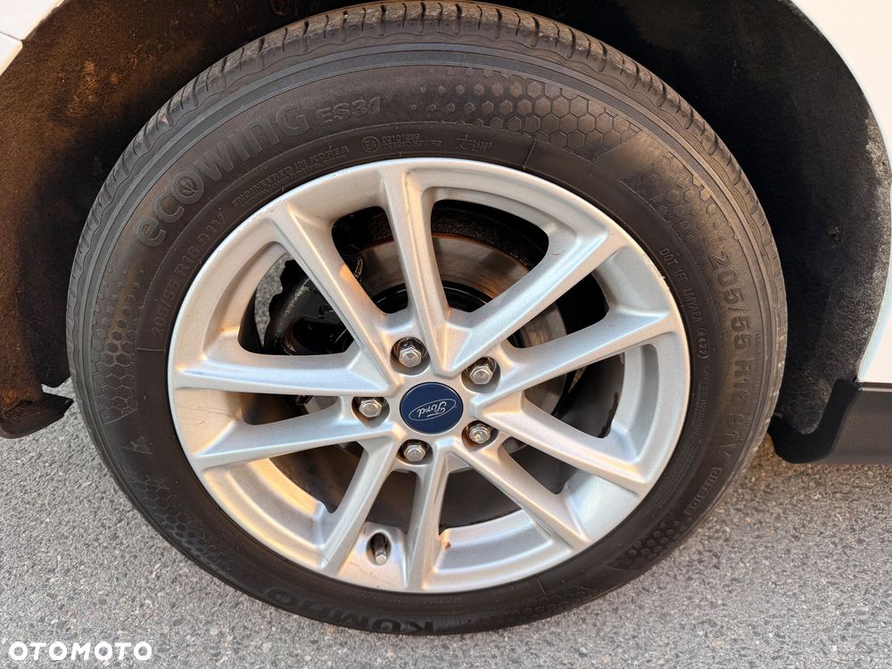 Ford Focus 1.6 Titanium - 16