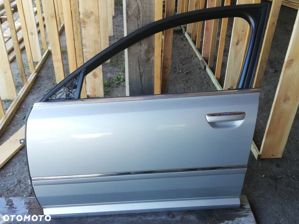 DRZWI Prawy Przód AUDI A8 D3 Sedan LX7W - 1