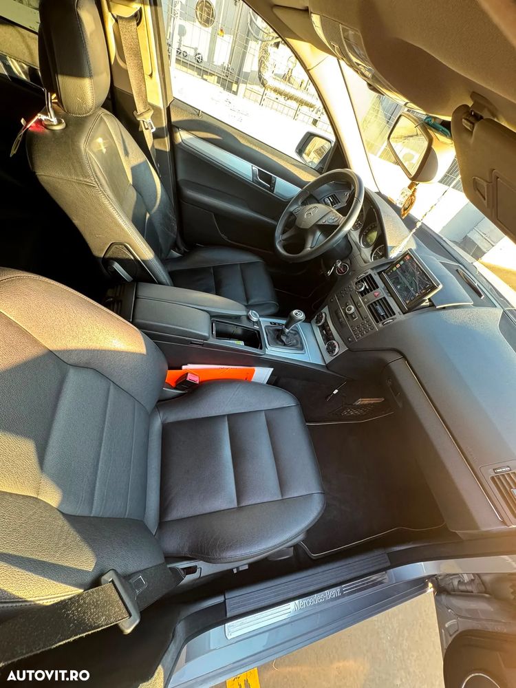 Mercedes-Benz C - 7