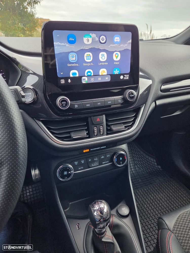 Ford Fiesta 1.0 EcoBoost MHEV ST-Line - 37