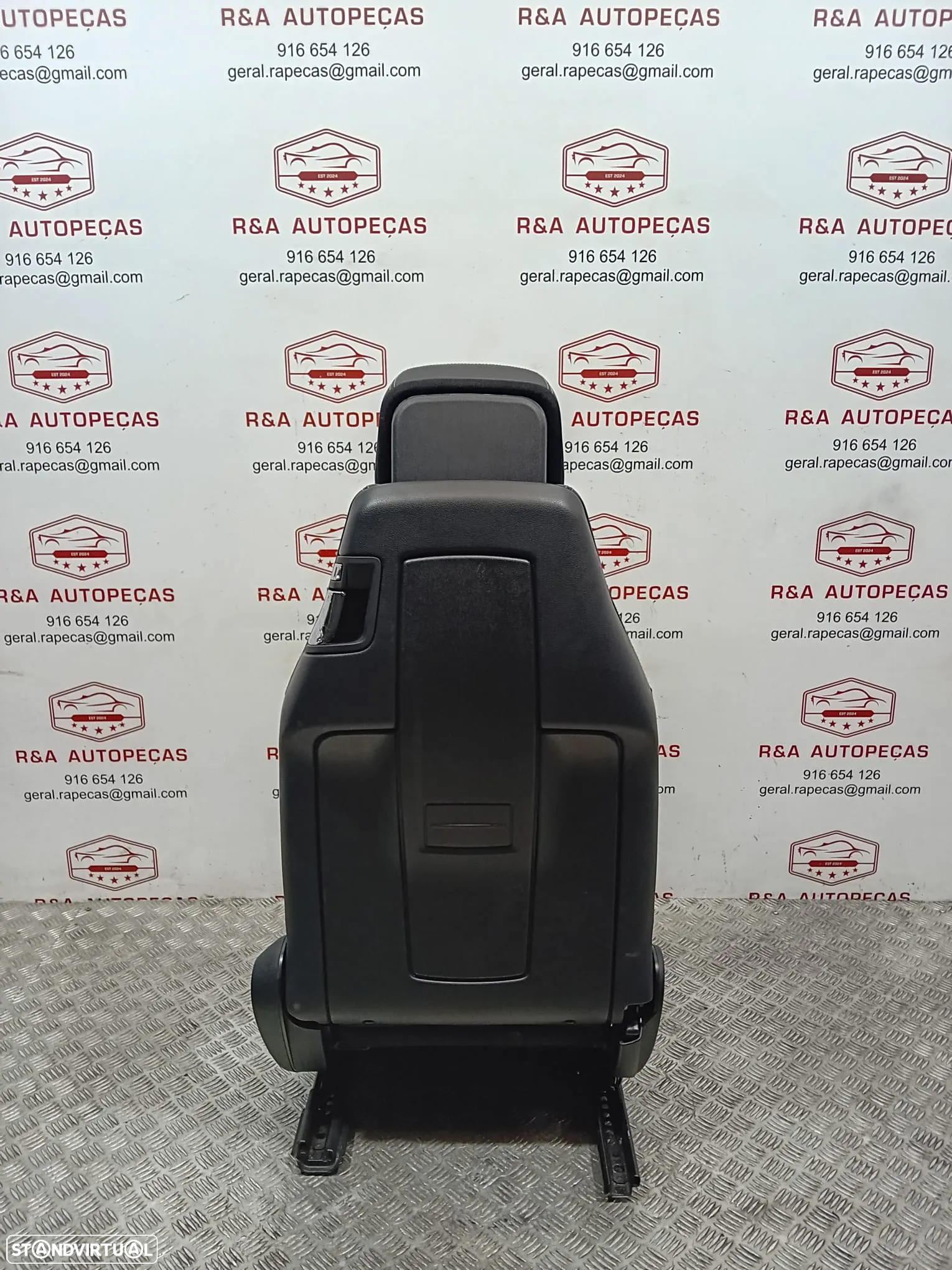 Conjunto de Bancos Mercedes Class E Coupé W207 Elétricos em Pele Original - 15