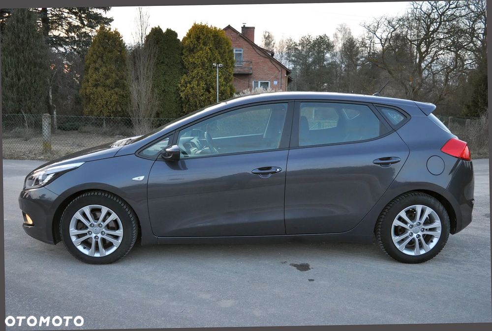 Kia Ceed 1.6 CRDi 128 Spirit - 9