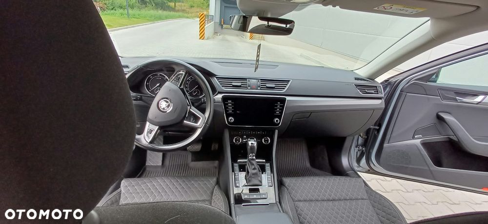 Skoda Superb 2.0 TDI Style DSG - 7