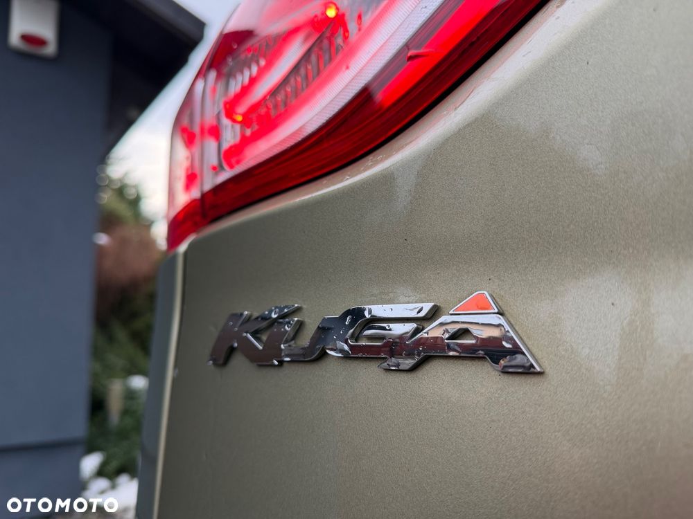 Ford Kuga 2.0 TDCi 4x4 Titanium - 34