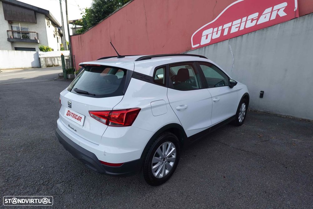 SEAT Arona - 11