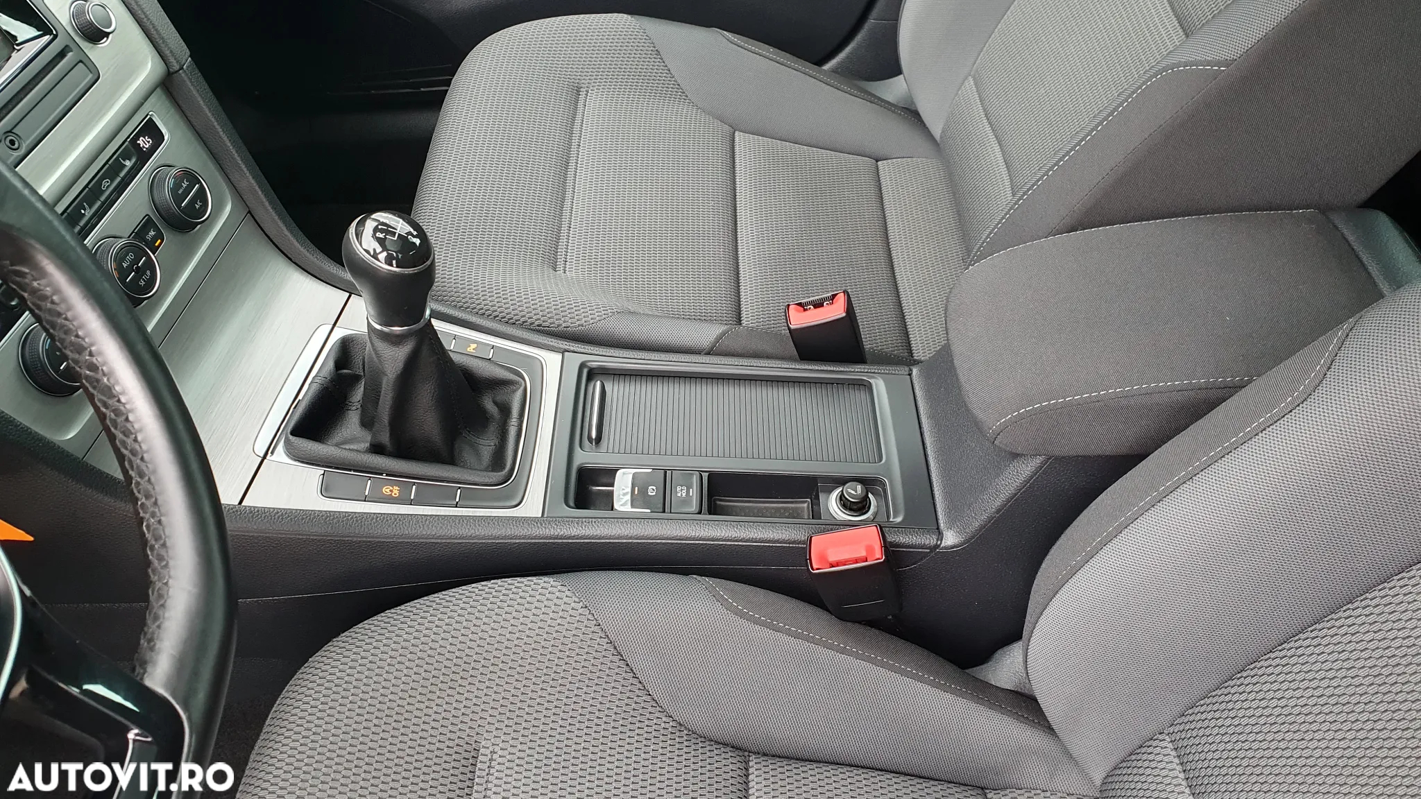 Volkswagen Golf 1.2 TSI BMT Comfortline - 13