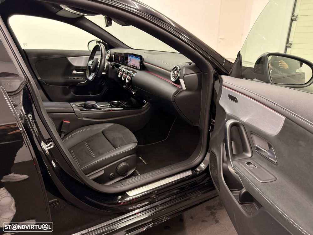 Mercedes-Benz CLA 250 e Shooting Brake AMG Line - 14