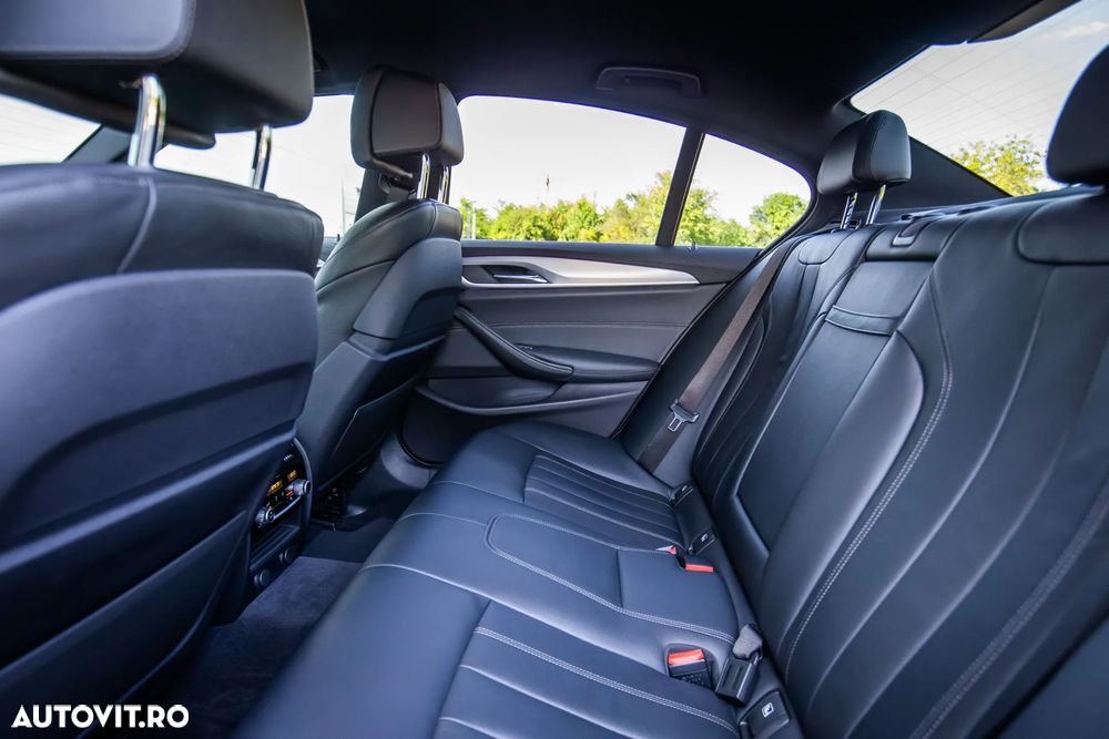 BMW Seria 5 530i xDrive AT - 20