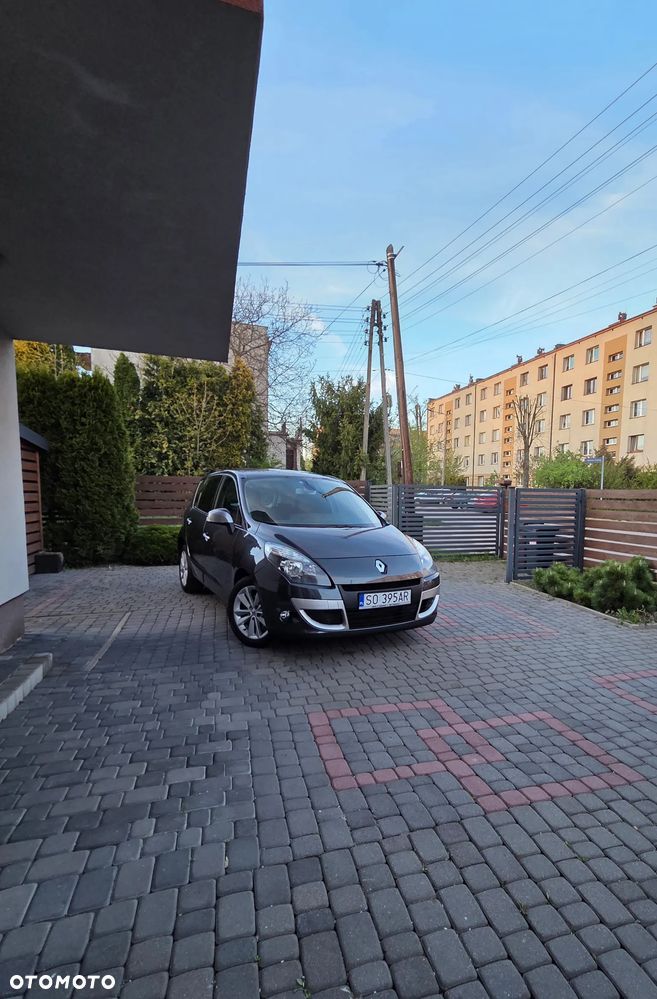 Renault Scenic 1.6 16V 110 TomTom Edition - 1