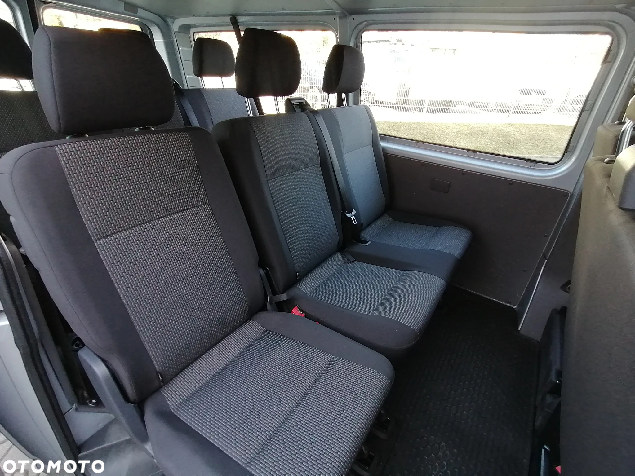 Volkswagen Transporter - 13