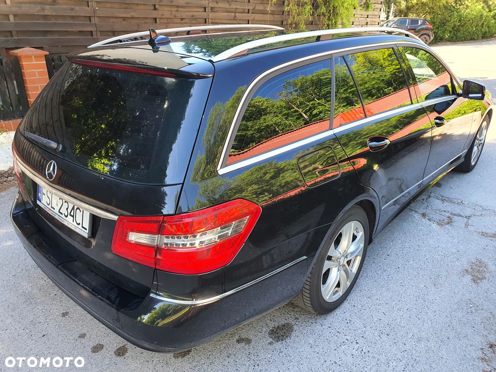 Mercedes-Benz Klasa E 200 CGI BlueEFFICIENCY Avantgarde - 3