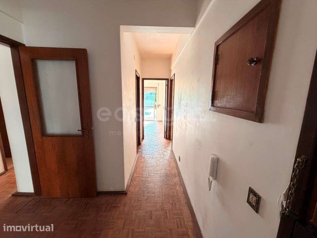 Apartamento T3 no Bairro do Liceu - Conforto, Espaço e Excelente Lo... - Grande imagem: 5/16