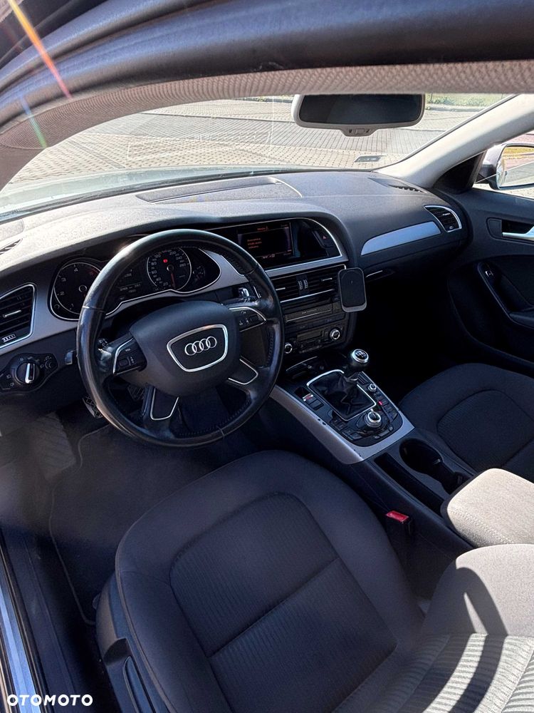 Audi A4 Avant - 8