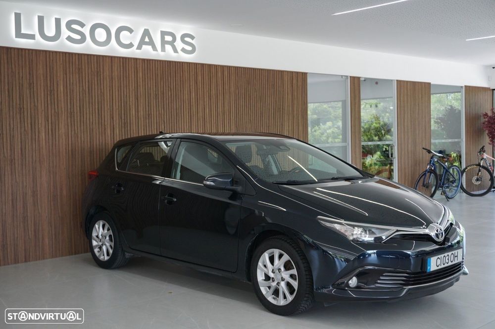 Toyota Auris 1.2 Turbo Design Edition - 28