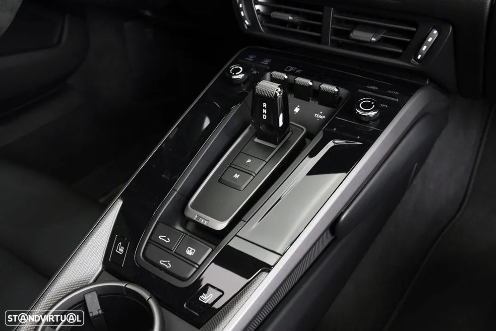 Porsche 911 (992) Carrera - 19