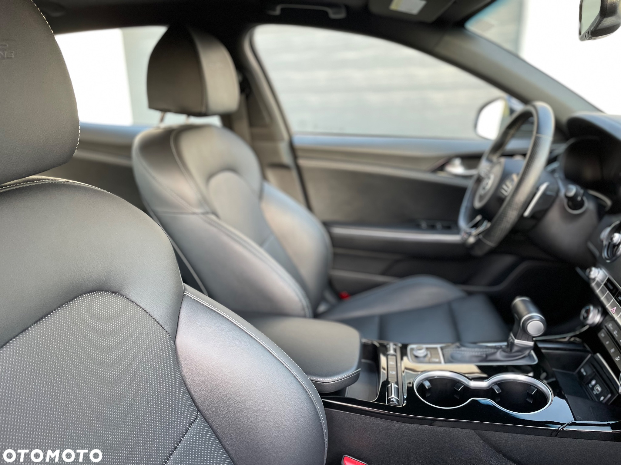 Kia Stinger 2.0 T-GDI GT Line - 32