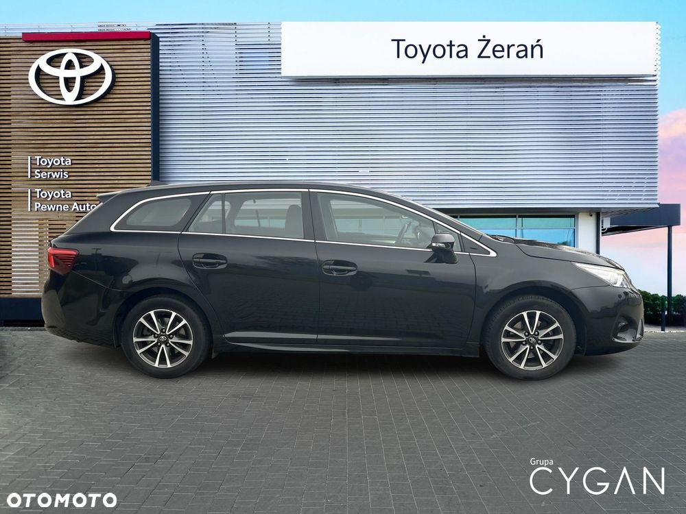 Toyota Avensis - 4