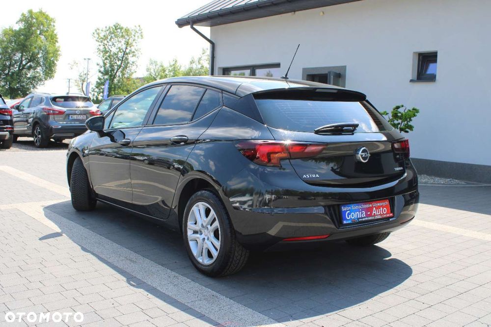 Opel Astra - 4