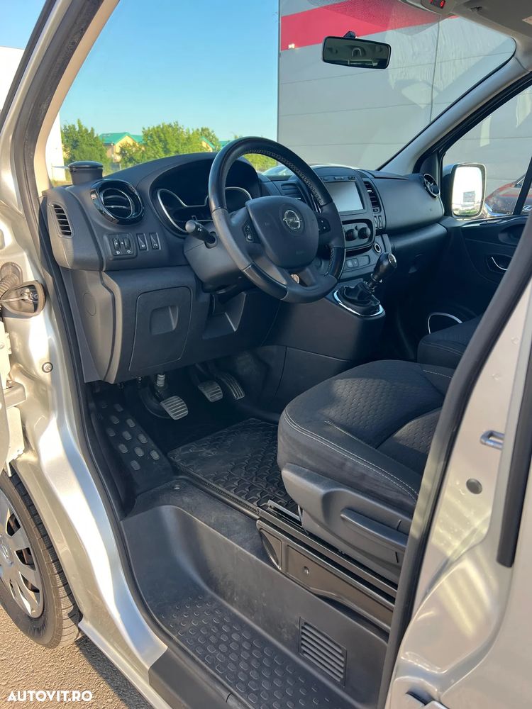 Opel Vivaro - 9