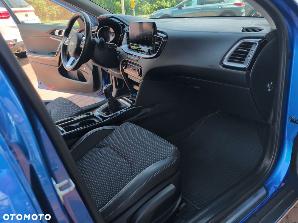 Kia XCeed 1.5 T-GDI L Business Line - 19