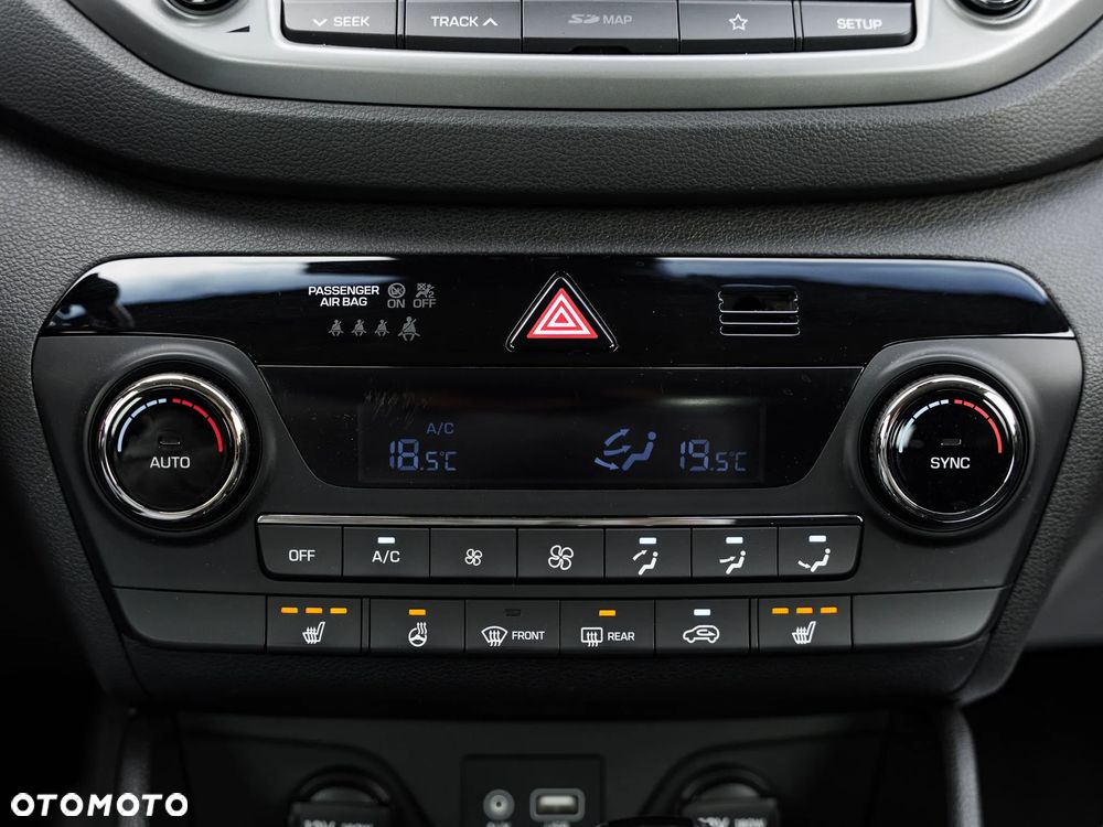 Hyundai Tucson blue 1.7 CRDi 2WD DCT Premium - 22