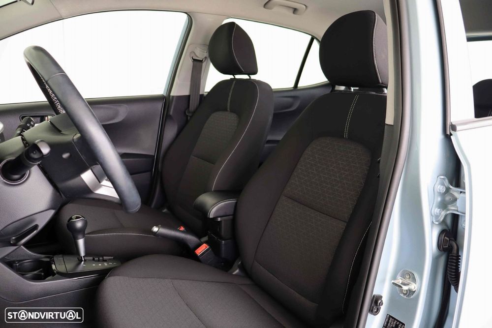 Kia Picanto 1.0 CVVT EX 4AT - 24