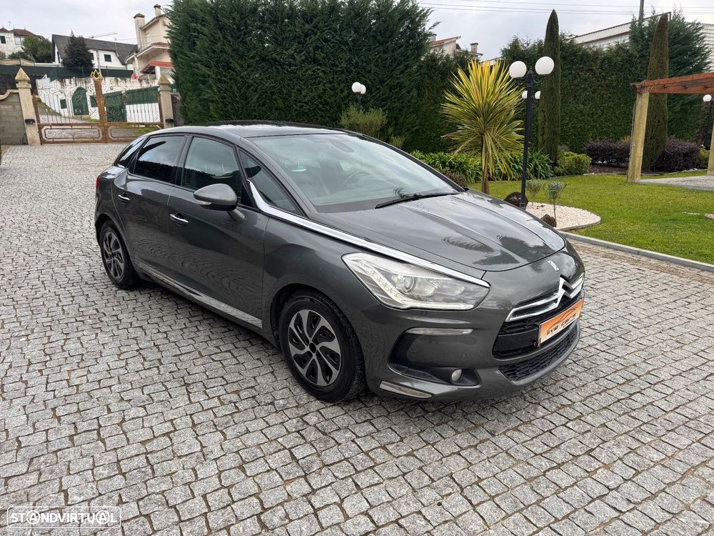 Citroën DS5 e-HDi 110 EGS6 SoChic - 14