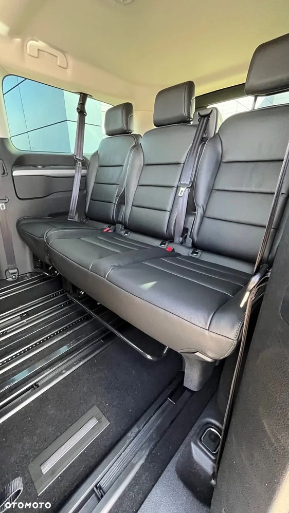 Peugeot Traveller 2.2 BlueHDi Long Business VIP EAT8 - 18