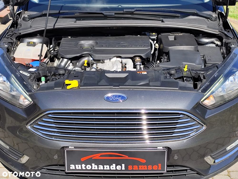 Ford Focus 1.5 EcoBlue STart-Stopp-System TITANIUM - 19