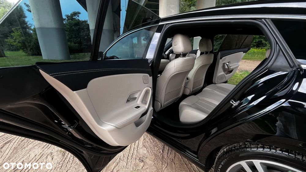 Mercedes-Benz CLA 220 d 8G-DCT - 14