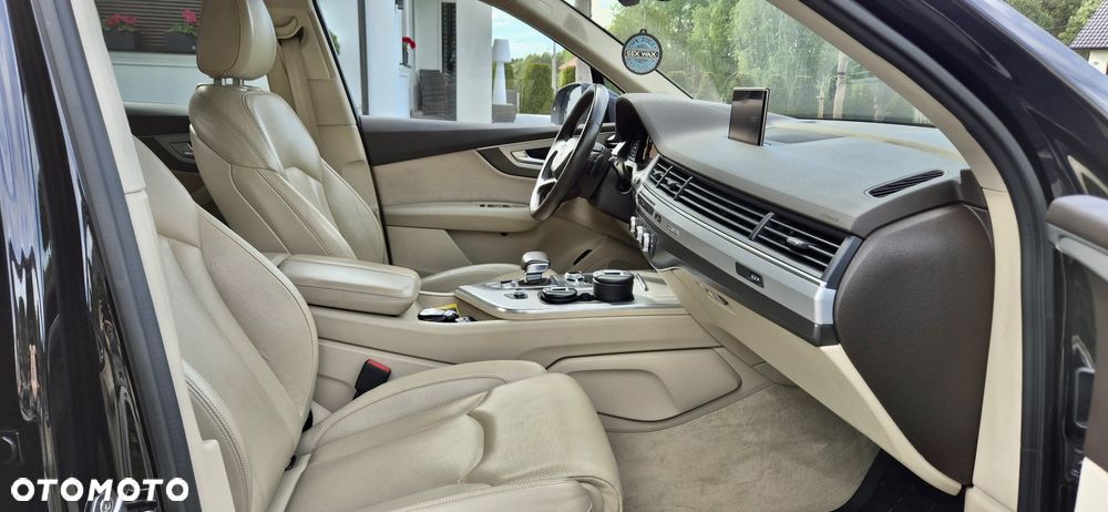 Audi Q7 - 19
