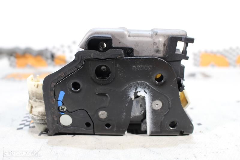 Fecho Da Porta Frente Direita Audi A4 (8K2, B8)  8J2837016a / 8J2 837 - 6