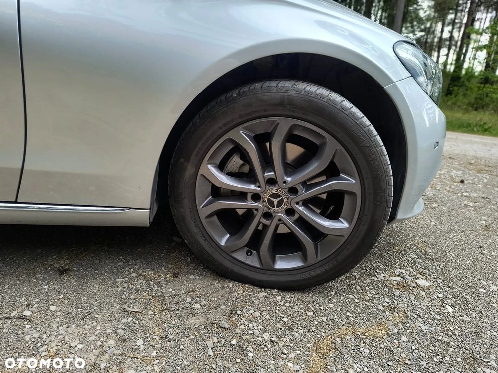 Mercedes-Benz Klasa C 200 4Matic 9G-TRONIC Avantgarde - 10