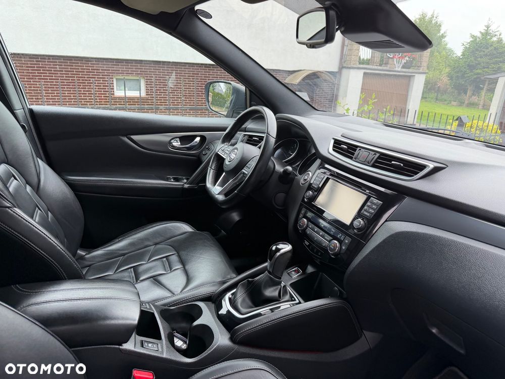 Nissan Qashqai 1.6 dCi Xtronic TEKNA+ - 18