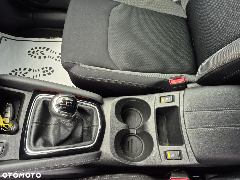 Nissan Qashqai 1.3 DIG-T ZAMA - 23