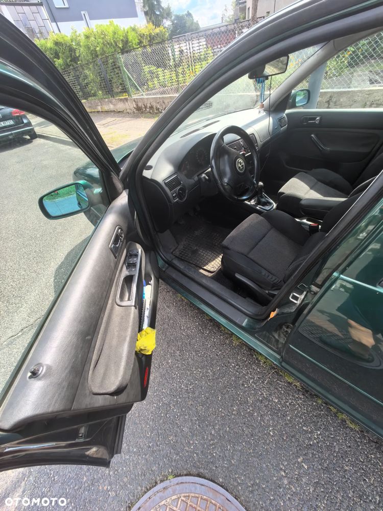 Volkswagen Golf 1.8 Comfortline - 9