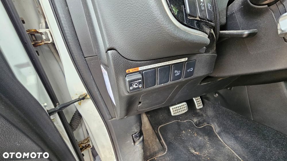 Mitsubishi Outlander Instyle NAVI - 17